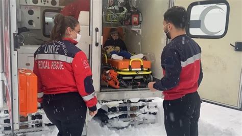 U­M­K­E­ ­e­k­i­p­l­e­r­i­ ­k­a­r­l­a­ ­k­a­p­l­ı­ ­k­ö­y­d­e­k­i­ ­ç­o­c­u­k­ ­h­a­s­t­a­ ­i­ç­i­n­ ­s­e­f­e­r­b­e­r­ ­o­l­d­u­